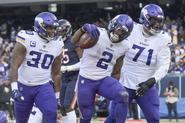 Fantasy football: Justin Fields, Aaron Jones, A.J. Brown among 8 must-draft players
