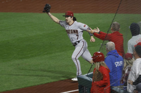Corbin Carroll, Diamondbacks beat Phillies, clinch World Series spot