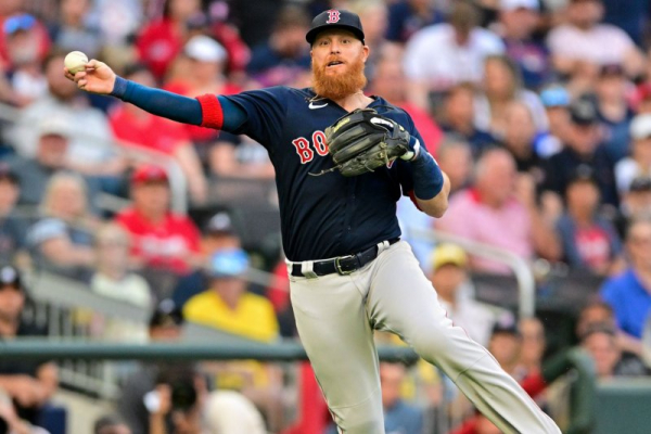 Blue Jays, infielder Justin Turner agree to 1-year deal Blue Jays, infielder Justin Turner agree to 1-year deal