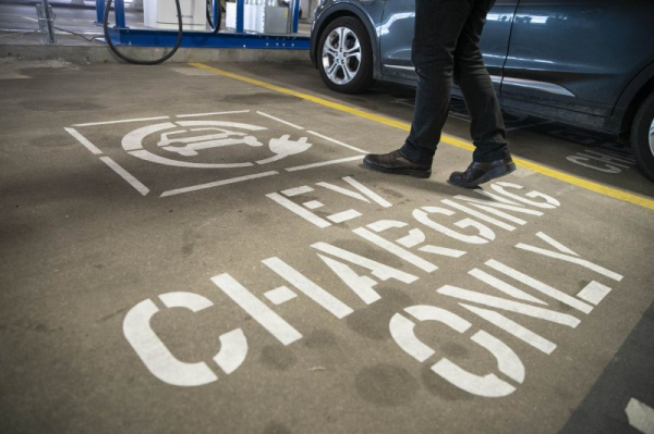 Battery price war is kicking off that could soon make electric cars cheaper Battery price war is kicking off that could soon make electric cars cheaper