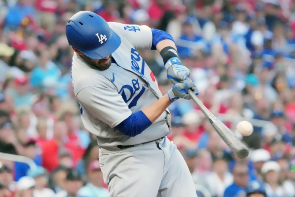 Mets, designated hitter J.D. Martinez agree to one-year deal