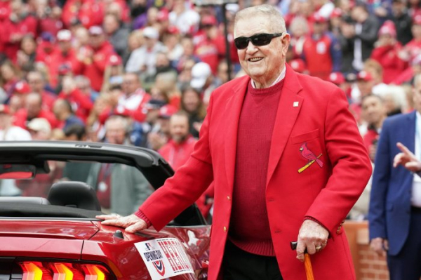 Whitey Herzog, manager who led Cardinals to World Series, dies at 92