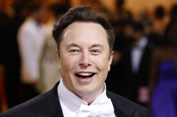 What Elon Musk's endorsement of Donald Trump might mean for U.S. space policy