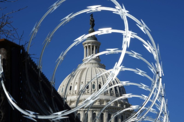 Militias standing by as Trump touts plans for immigrant roundup Militias standing by as Trump touts plans for immigrant roundup