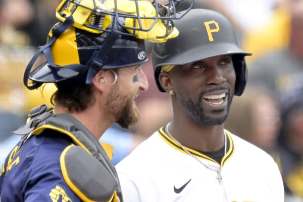 Andrew McCutchen re-signs with Pittsburgh Pirates, will return for 17th season Andrew McCutchen re-signs with Pittsburgh Pirates, will return for 17th season