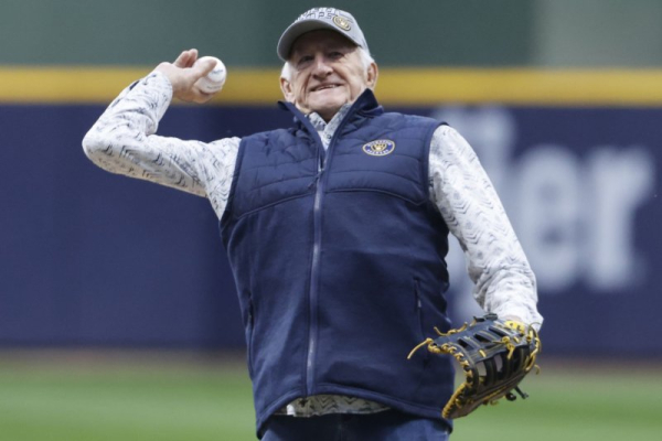 Legendary baseball broadcaster Bob Uecker dies at 90 Legendary baseball broadcaster Bob Uecker dies at 90