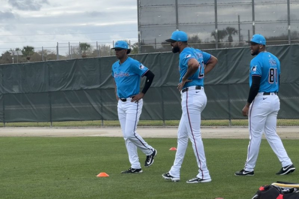 Marlins happily underdogs; cite innovation, front-office overhaul