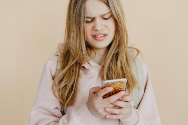 Think twice before using shorthand like 'thx' and 'k' in your texts Think twice before using shorthand like 'thx' and 'k' in your texts