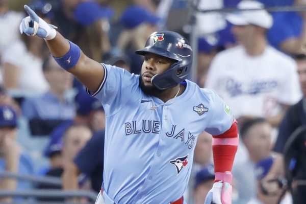 Guerrero, Blue Jays dominate Dodgers to even World Series 2-2 Guerrero, Blue Jays dominate Dodgers to even World Series 2-2