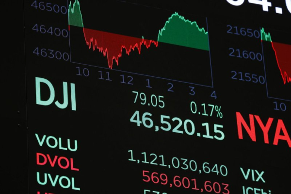 Prolonged shutdown could send U.S. economy over the edge