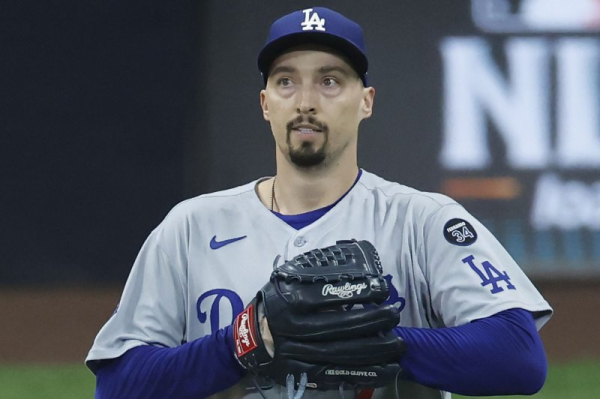 Snell gem, Freeman homer helps Dodgers beat Brewers in NLCS opener