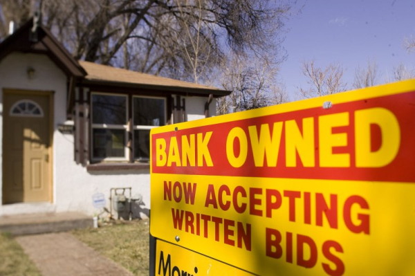 Winning a bidding war on a home isn't always a win, research shows
