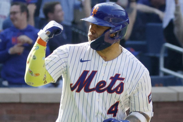 Francisco Alvarez hits two homers to lead Mets past Phillies